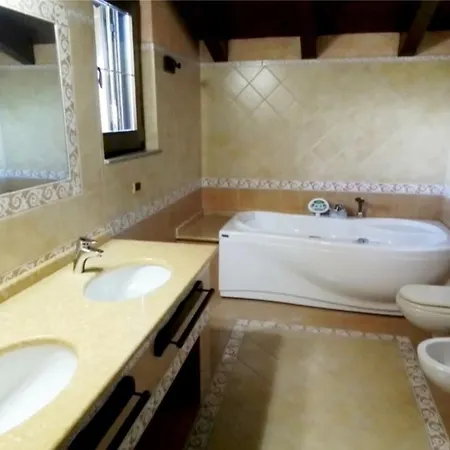 - The Green Bed & Breakfast Varallo Pombia